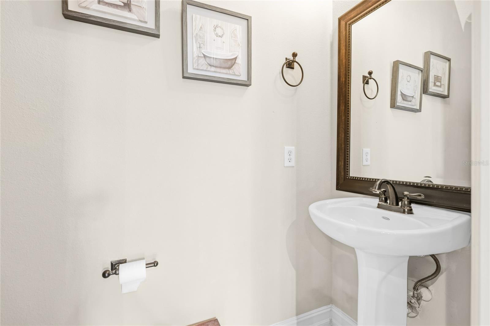 Image 18 of 46 For 4228 Birnam Terrace