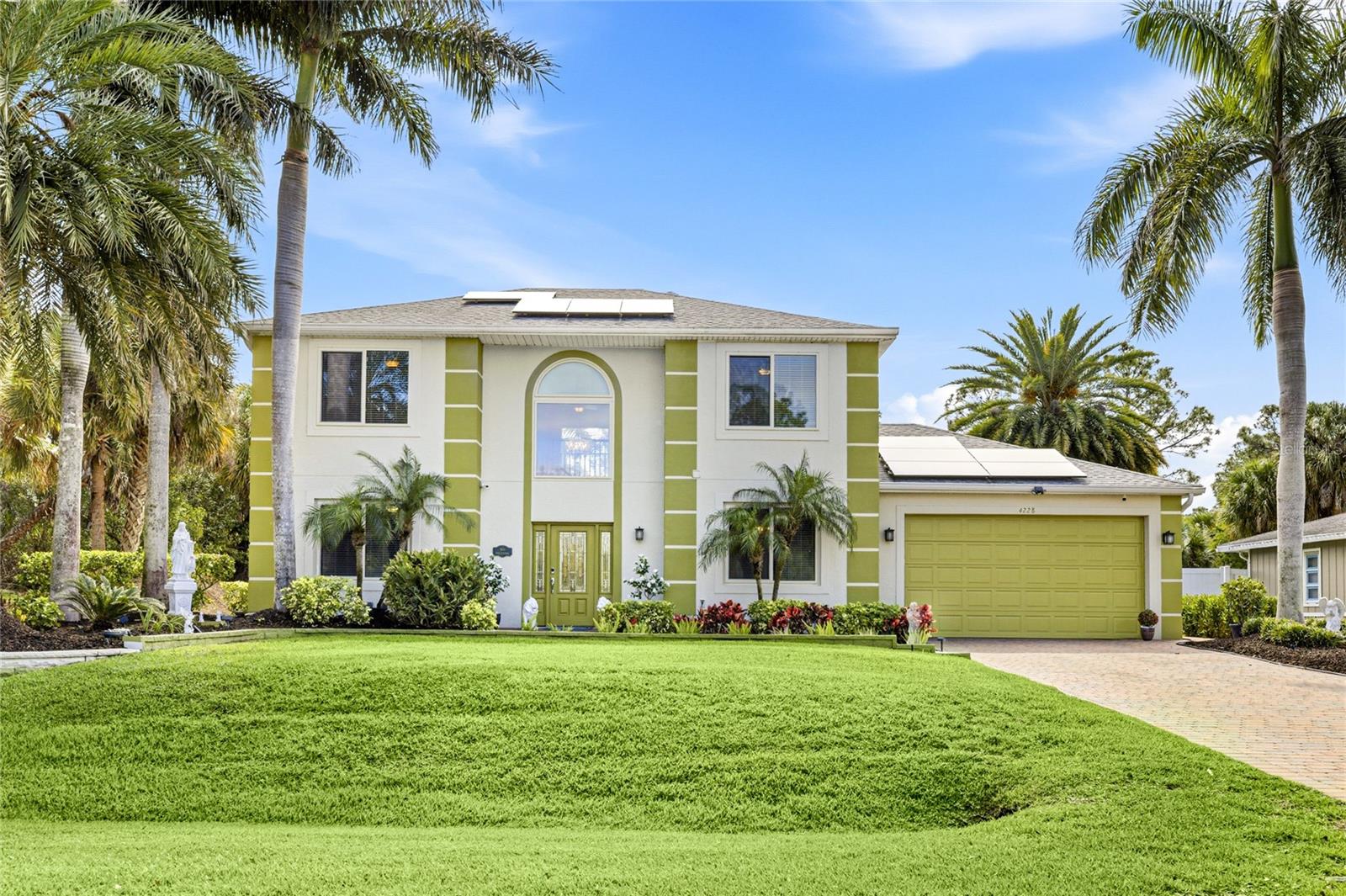 Image 4 of 46 For 4228 Birnam Terrace