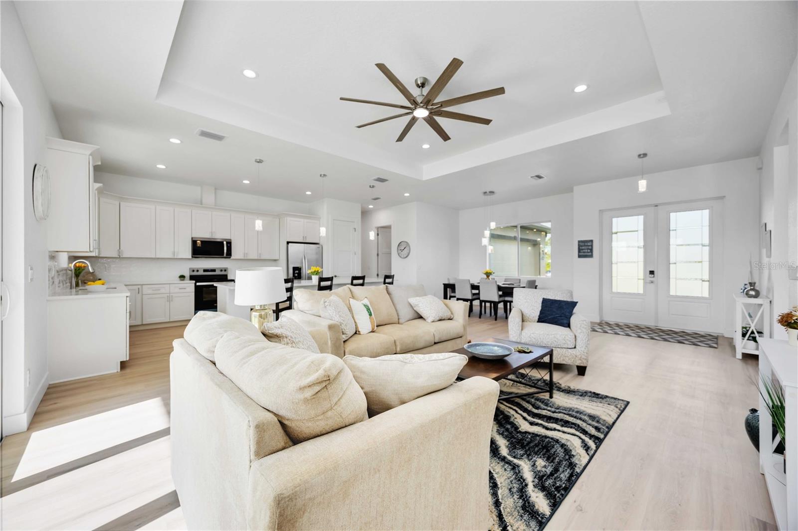 Image 17 of 65 For 6146 Grandeur Street