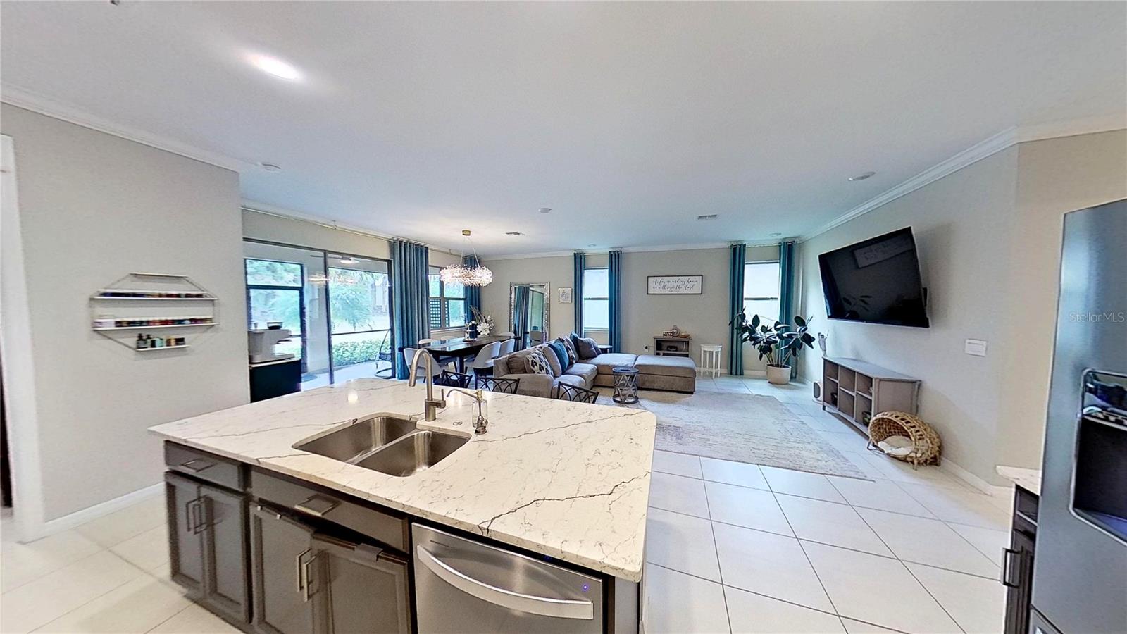 Image 10 of 41 For 264 Soliera Street