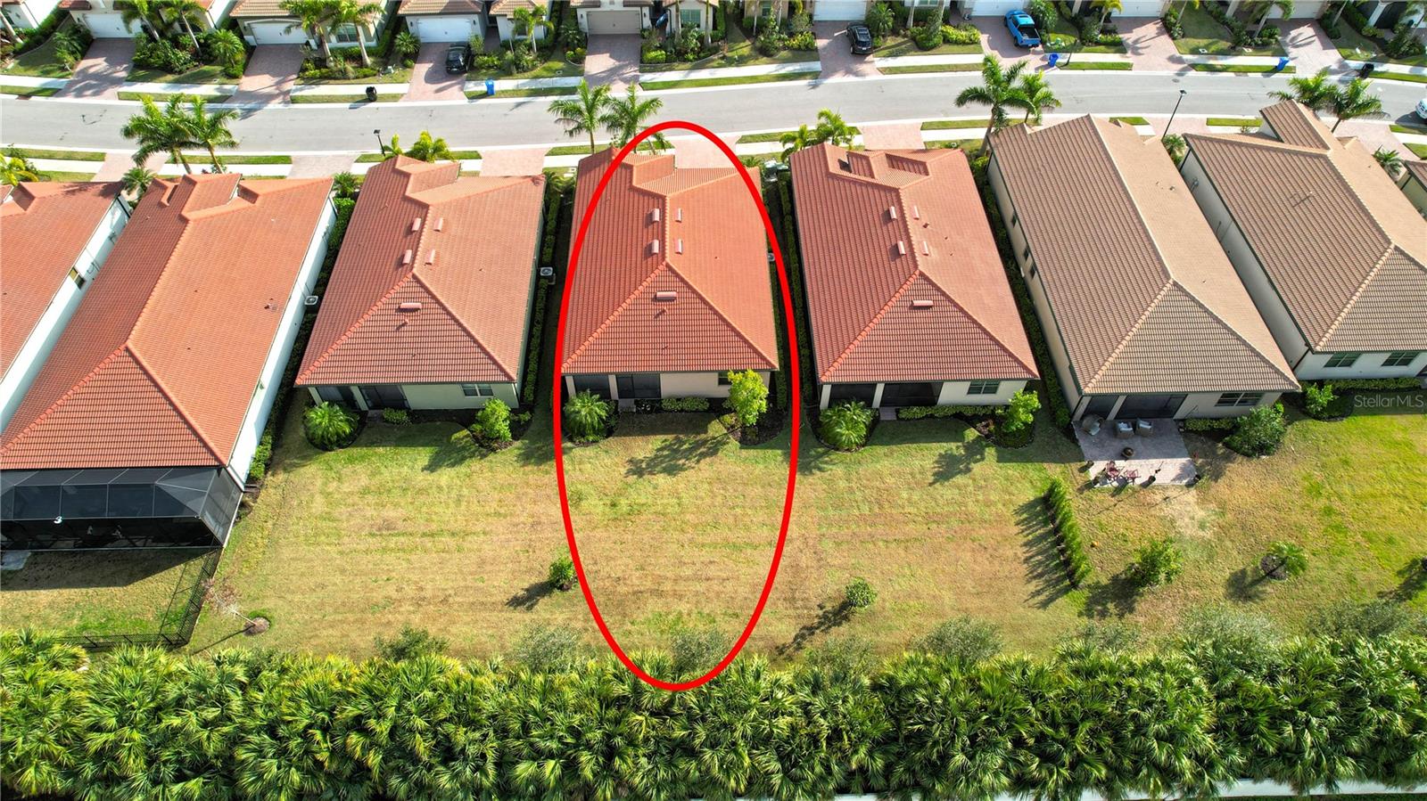 Image 20 of 41 For 264 Soliera Street