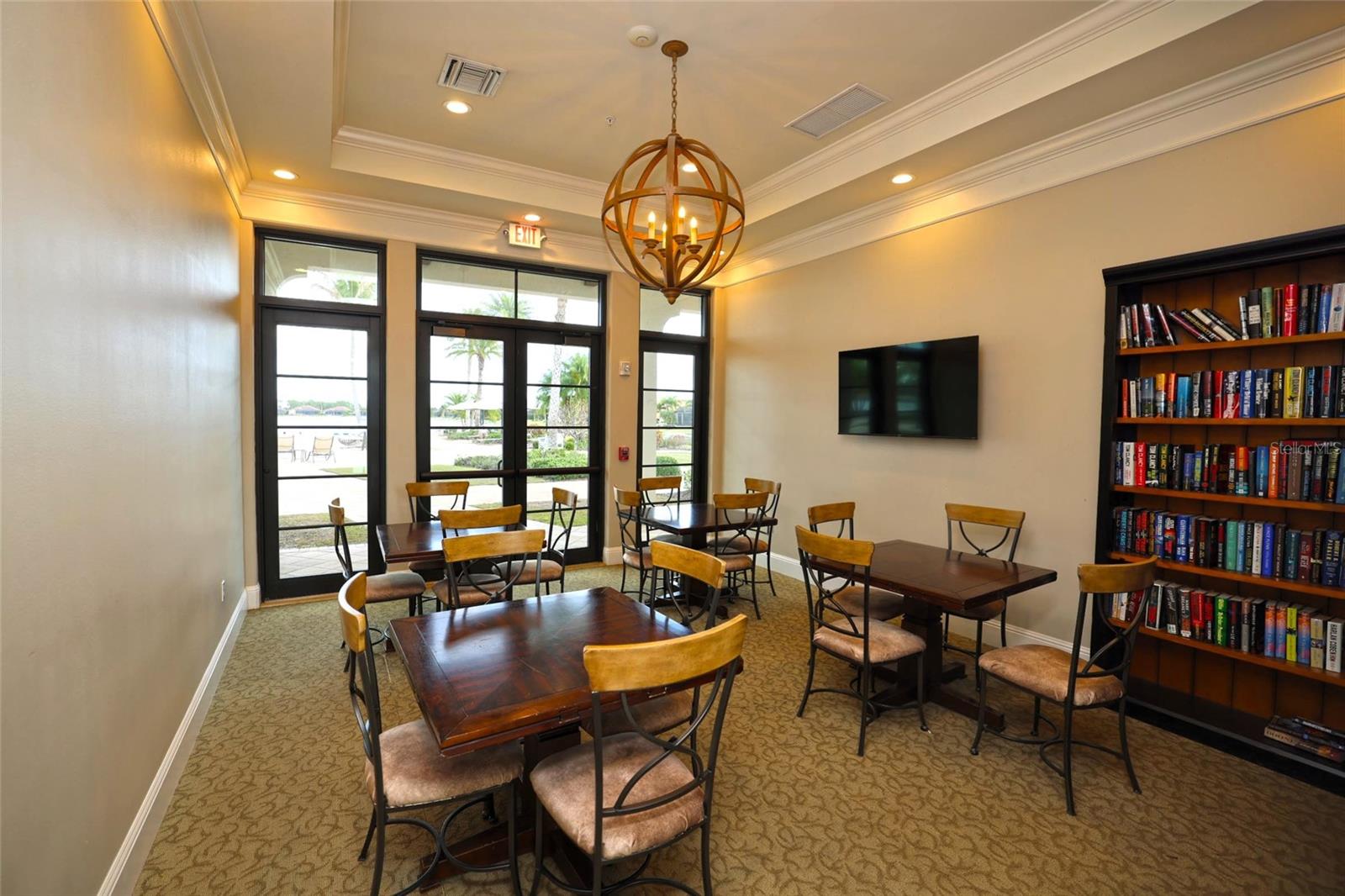 Image 23 of 41 For 264 Soliera Street