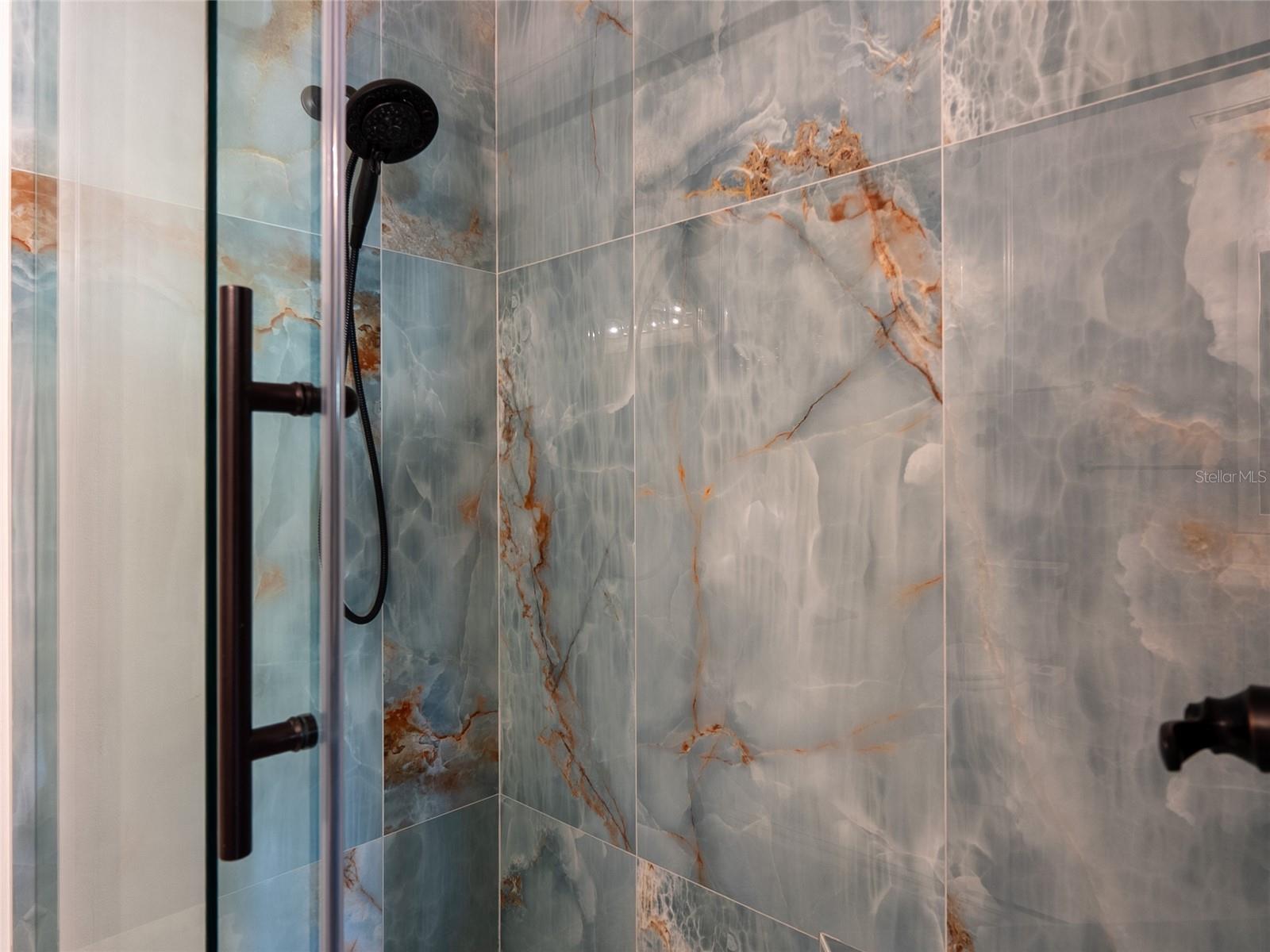 Image 21 of 52 For 5338 Colewood Pl