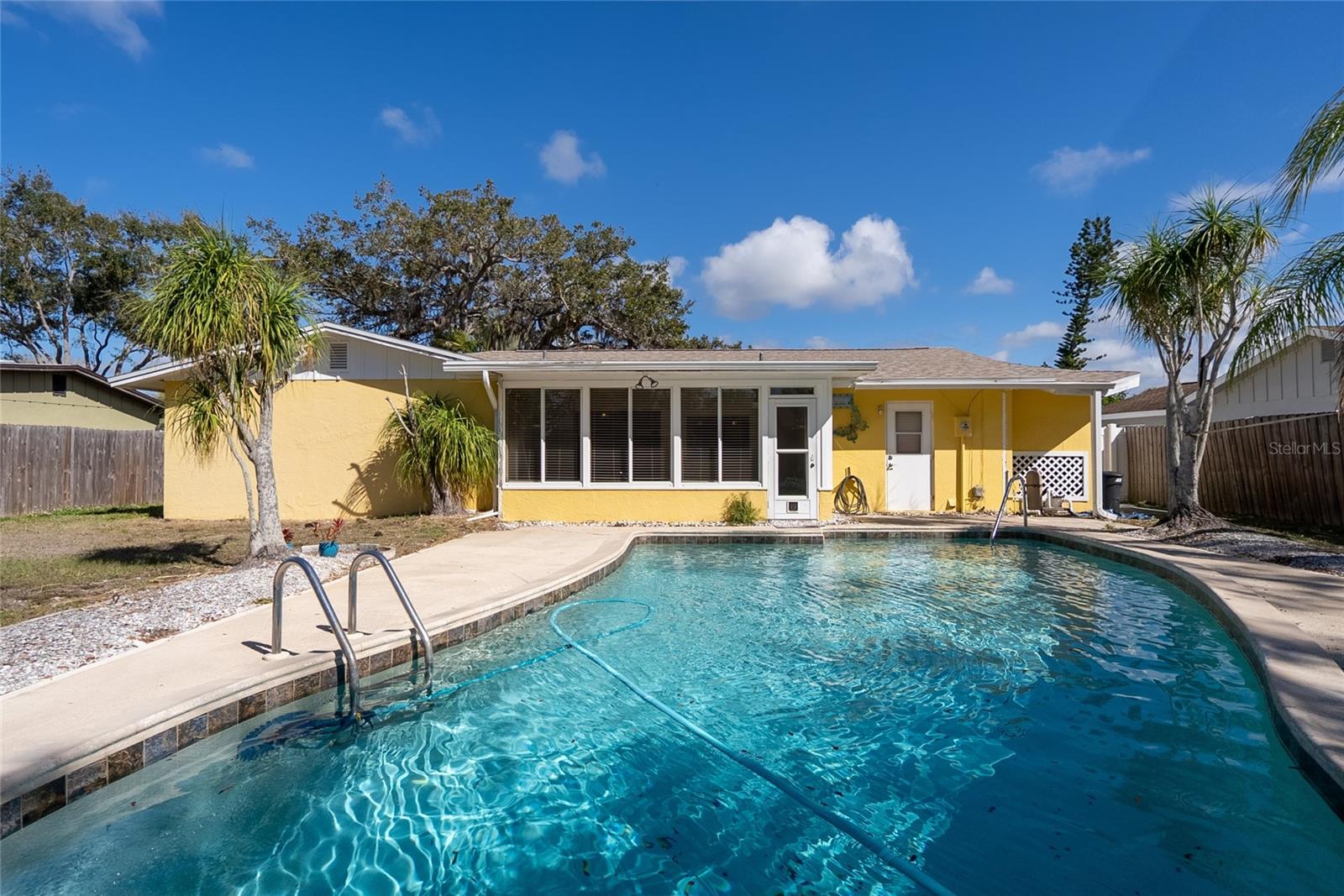 Image 36 of 52 For 5338 Colewood Pl