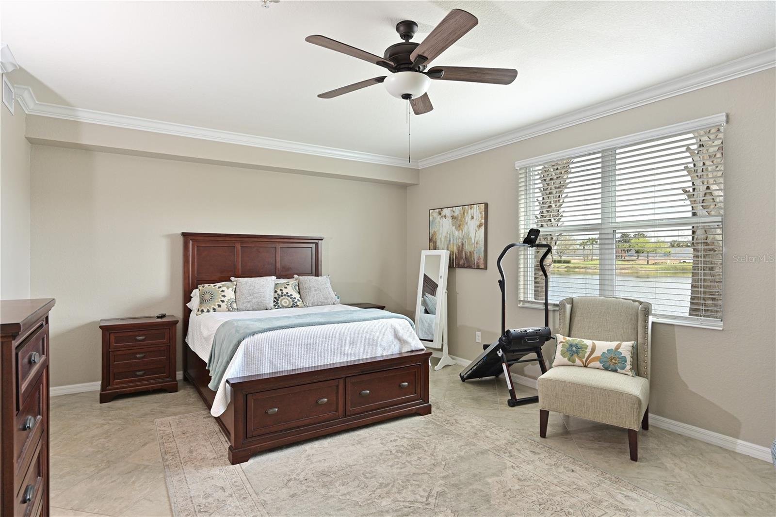 Image 15 of 51 For 901 Tidewater Shores Loop 412