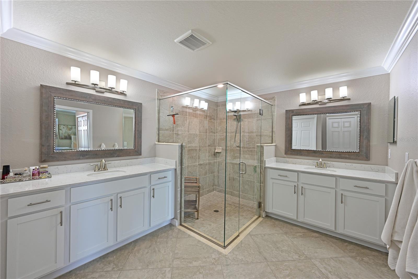 Image 16 of 51 For 901 Tidewater Shores Loop 412