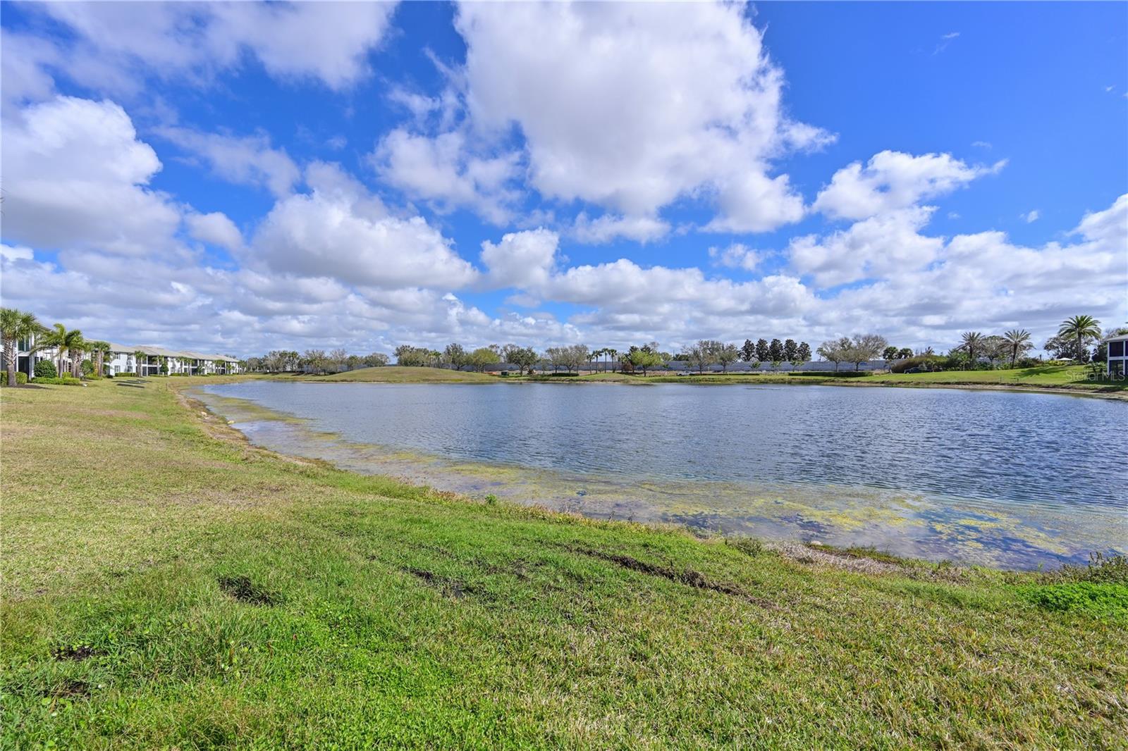 Image 26 of 51 For 901 Tidewater Shores Loop 412