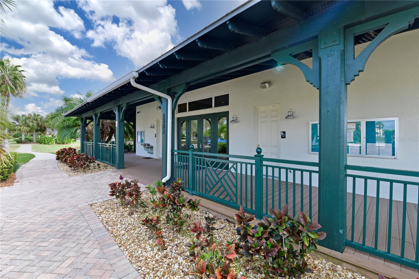 Image 44 of 51 For 901 Tidewater Shores Loop 412