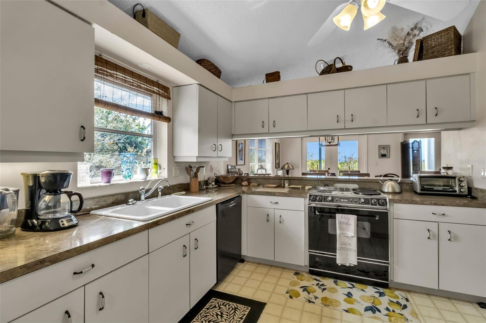 Image 21 of 58 For 5000 Lemon Bay Drive