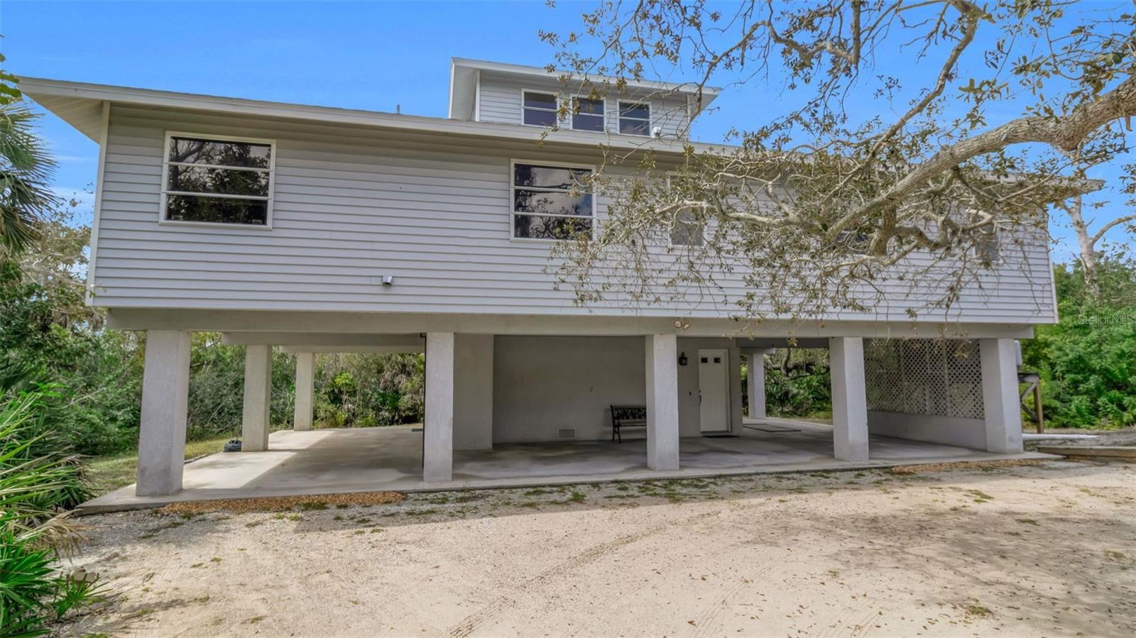 Image 8 of 58 For 5000 Lemon Bay Drive