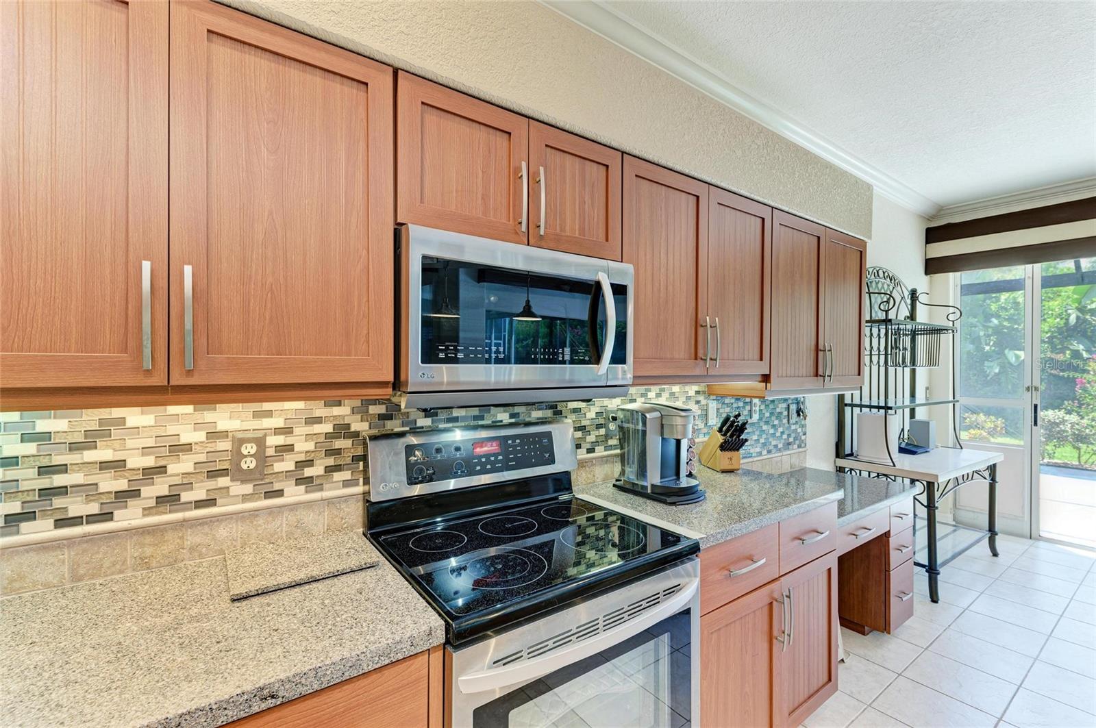 Image 10 of 62 For 26211 Feathersound Drive