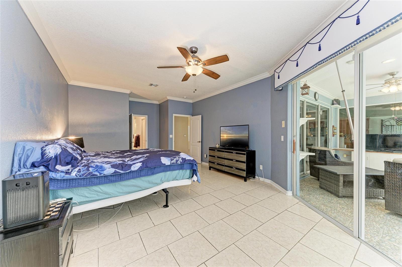 Image 18 of 62 For 26211 Feathersound Drive