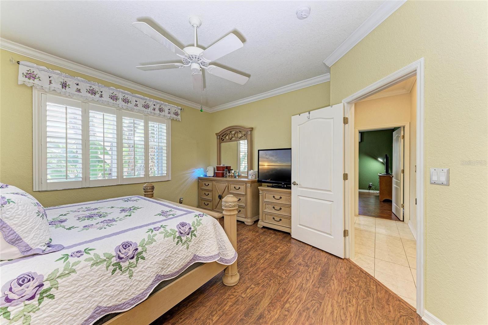 Image 26 of 62 For 26211 Feathersound Drive