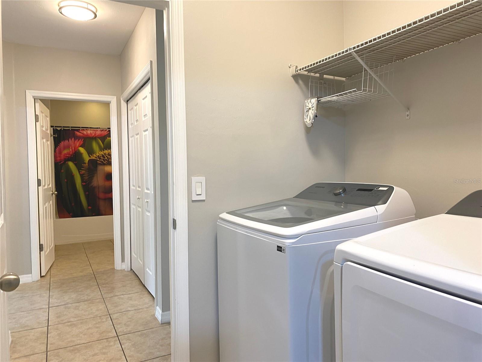 Image 26 of 33 For 8948 Mondial Court