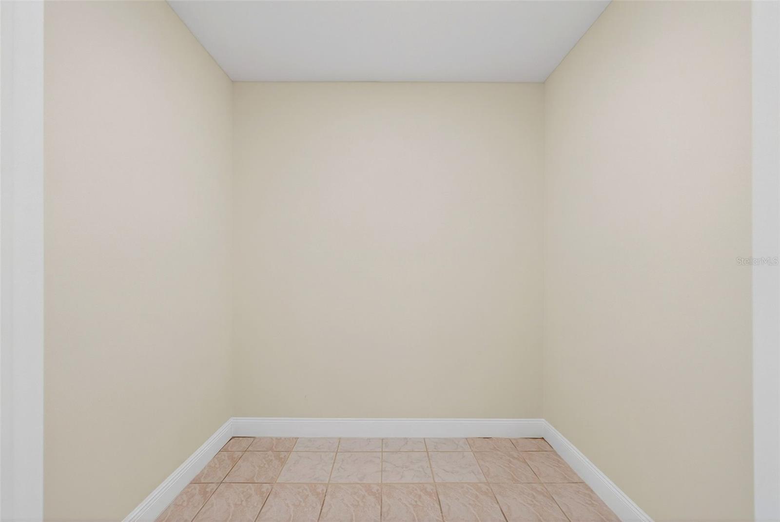 Image 22 of 82 For 7108 Midnight Pass Road