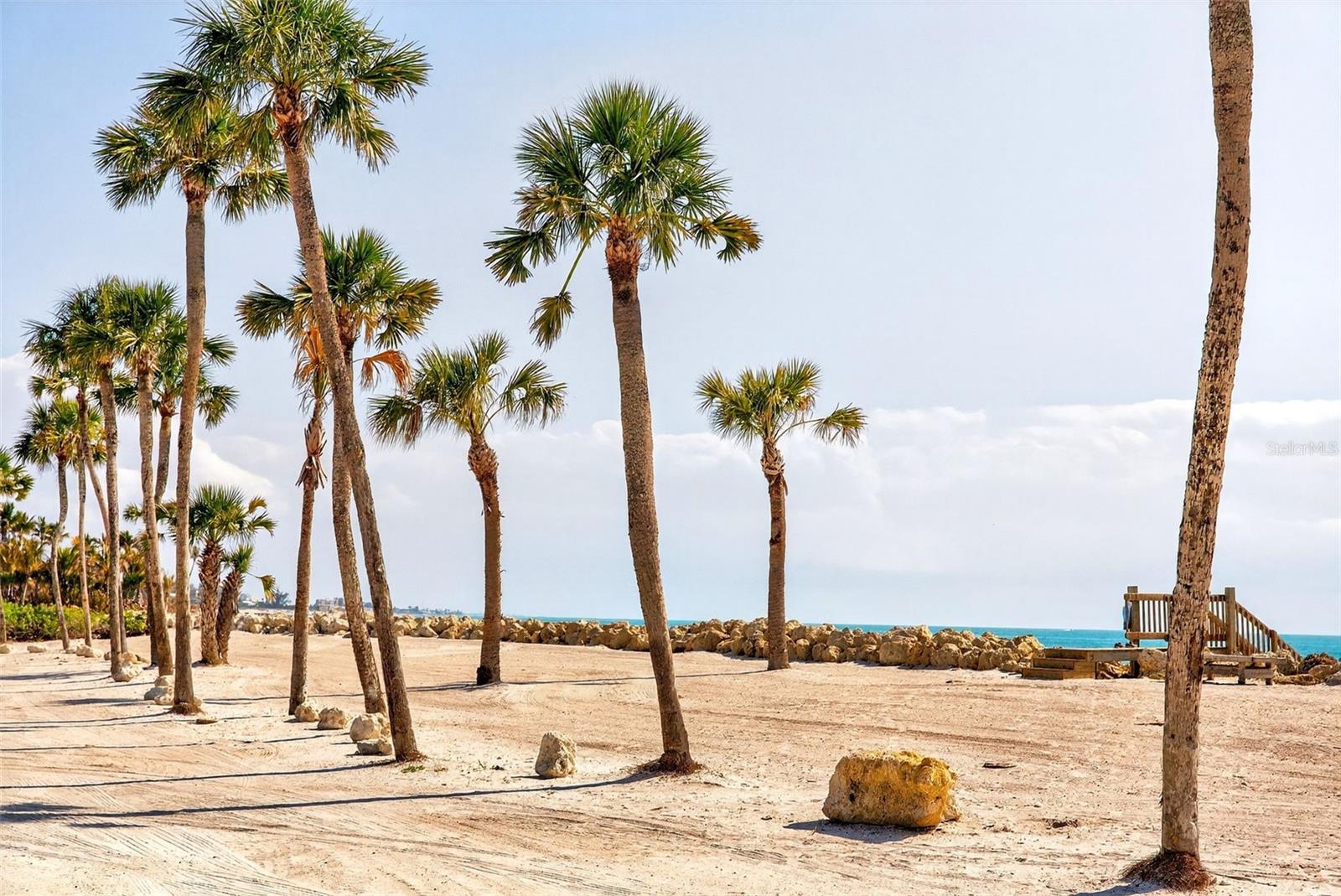 Image 71 of 82 For 7108 Midnight Pass Road