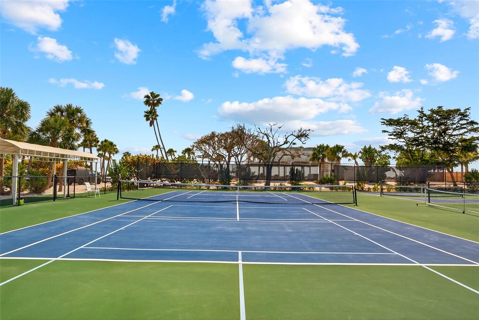 Image 76 of 82 For 7108 Midnight Pass Road