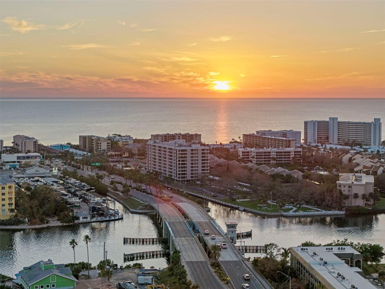 Image 81 of 82 For 7108 Midnight Pass Road