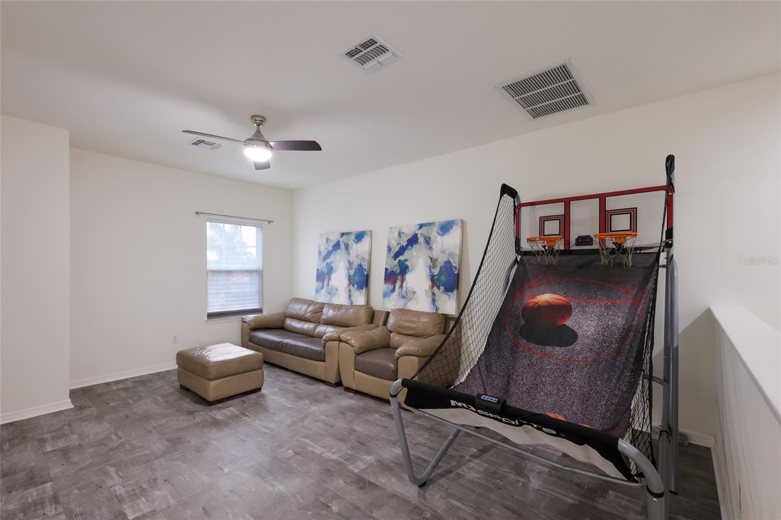 Image 13 of 78 For 13608 American Prairie Place