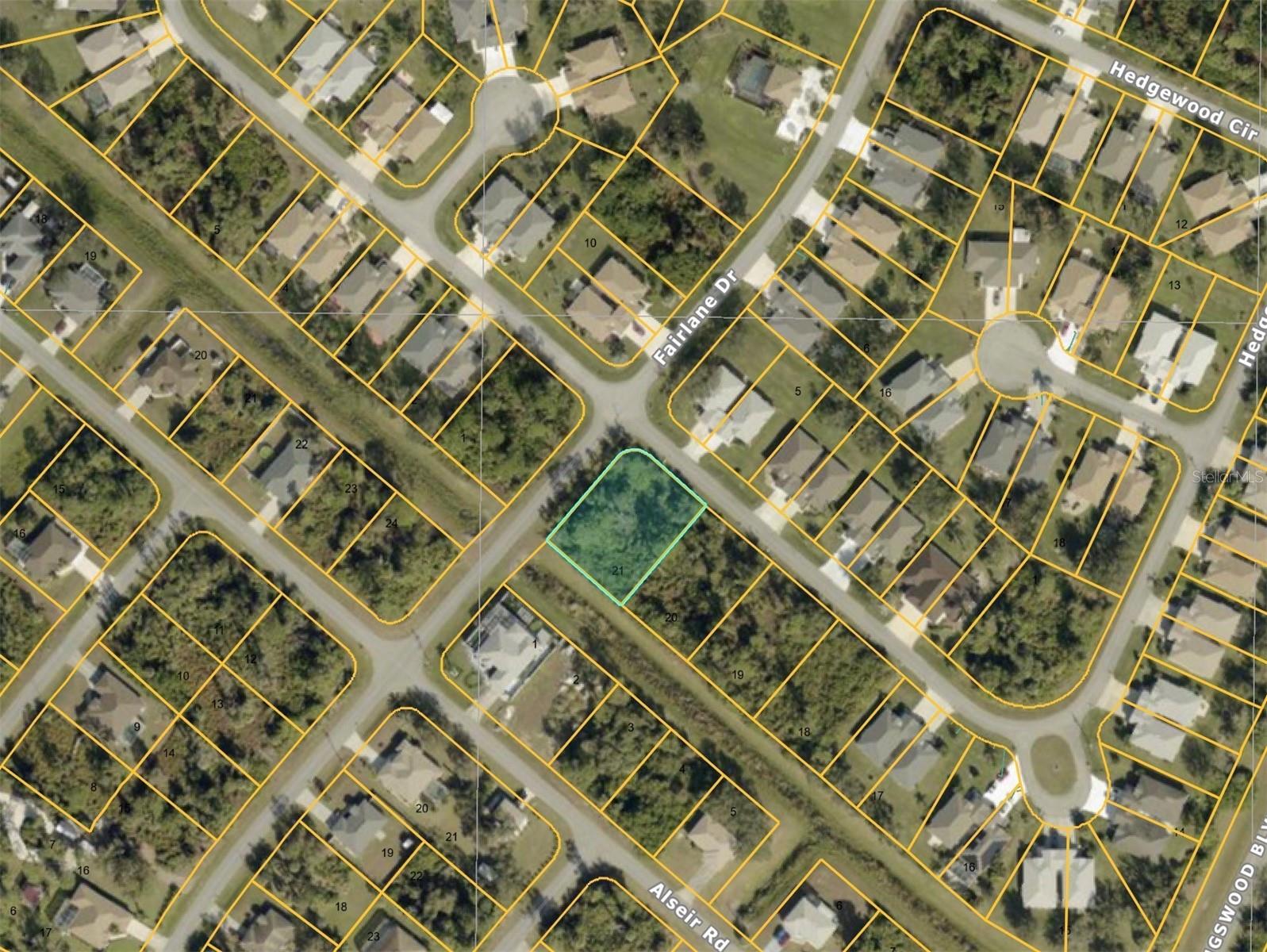 Image 2 of 5 For Hedgewood Circle