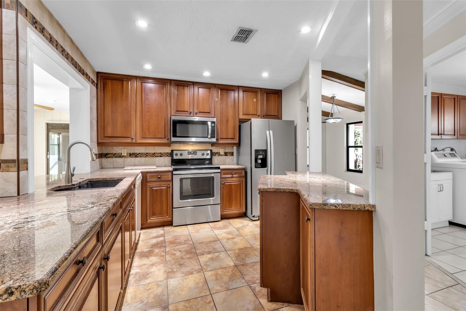 Image 13 of 33 For 4867 Huntleigh Drive