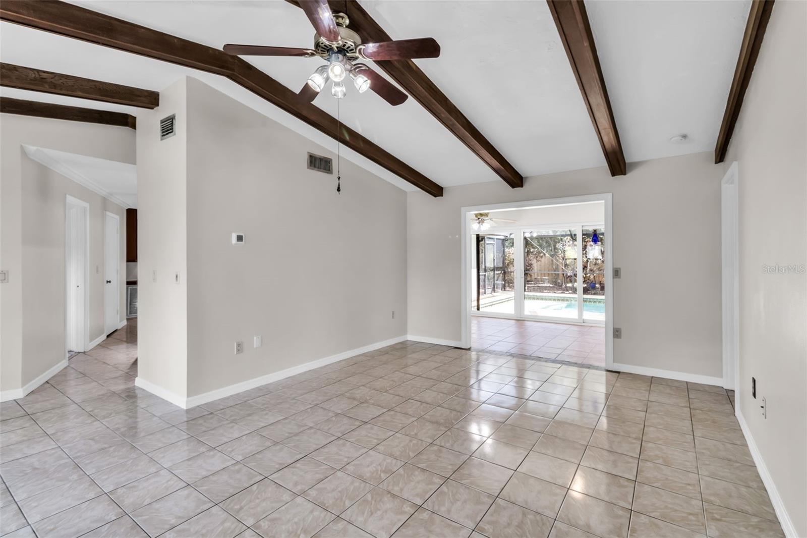 Image 7 of 33 For 4867 Huntleigh Drive