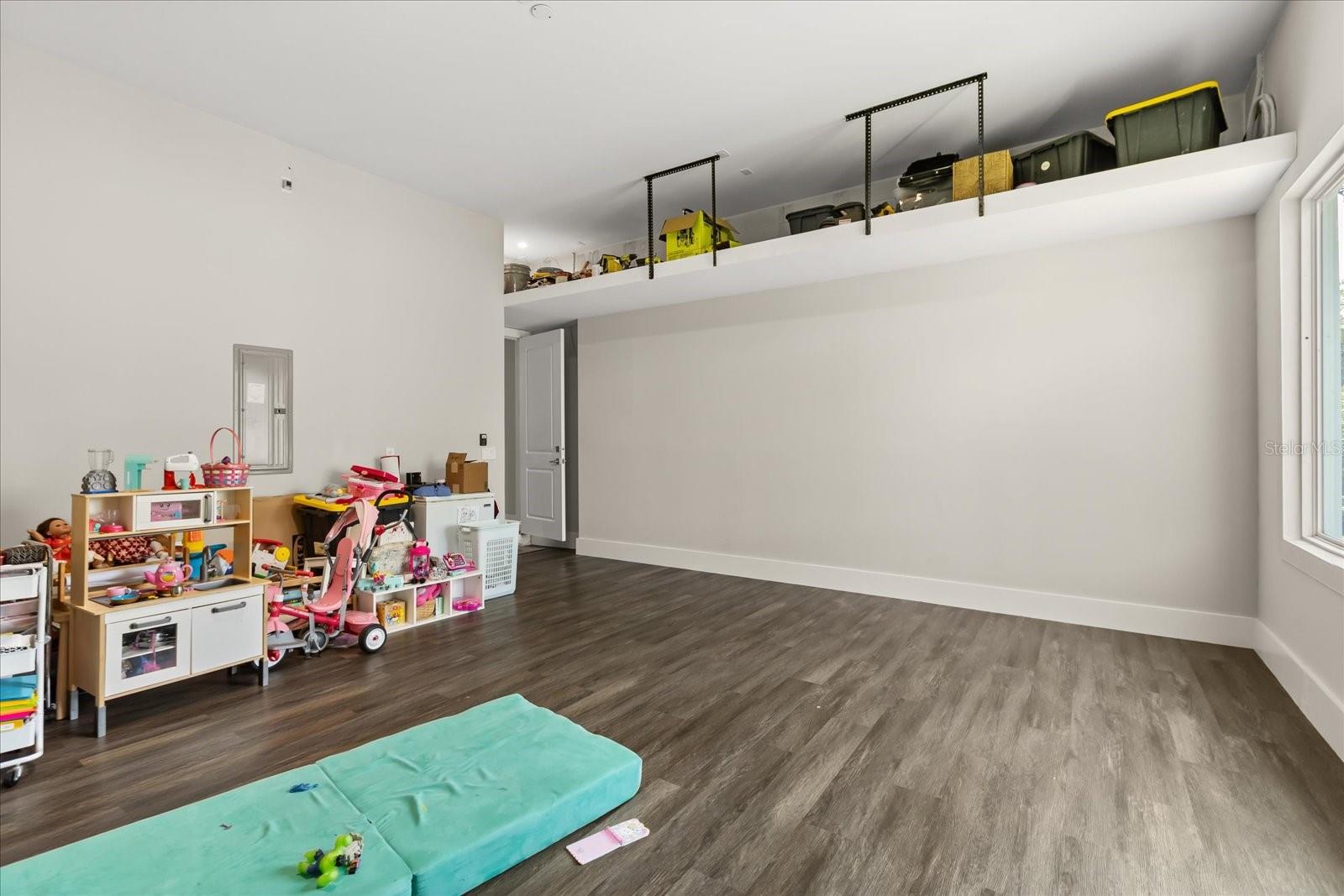 Image 47 of 57 For 1521 Chestnut Avenue