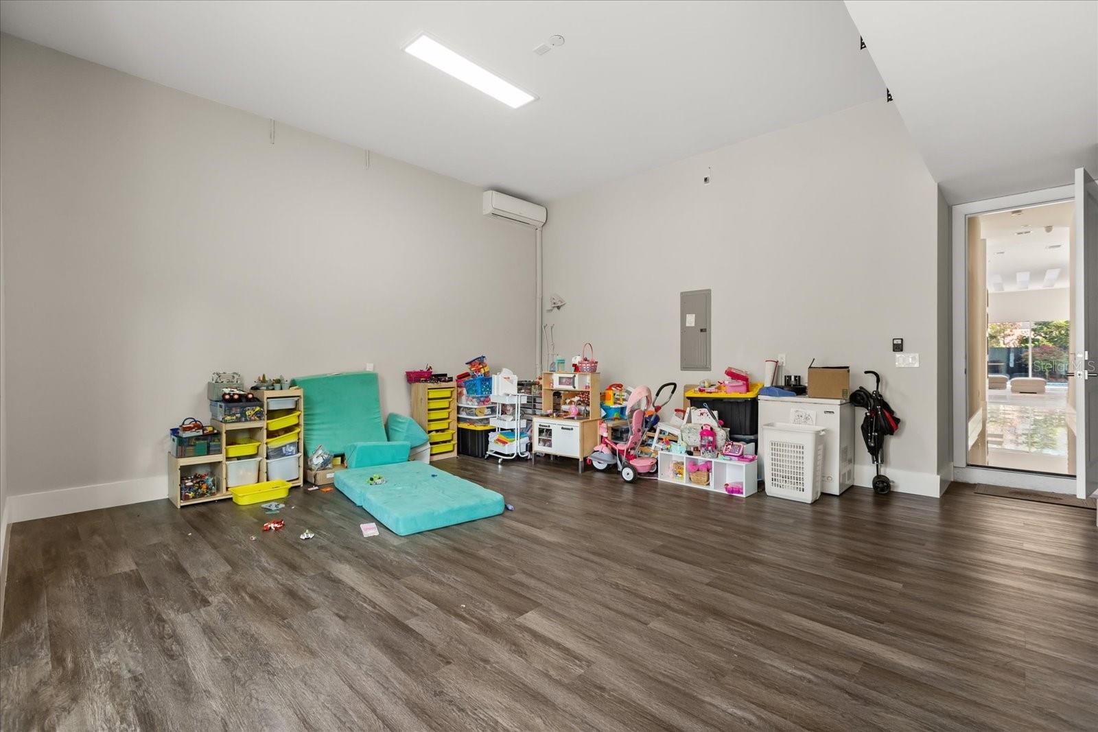 Image 48 of 57 For 1521 Chestnut Avenue