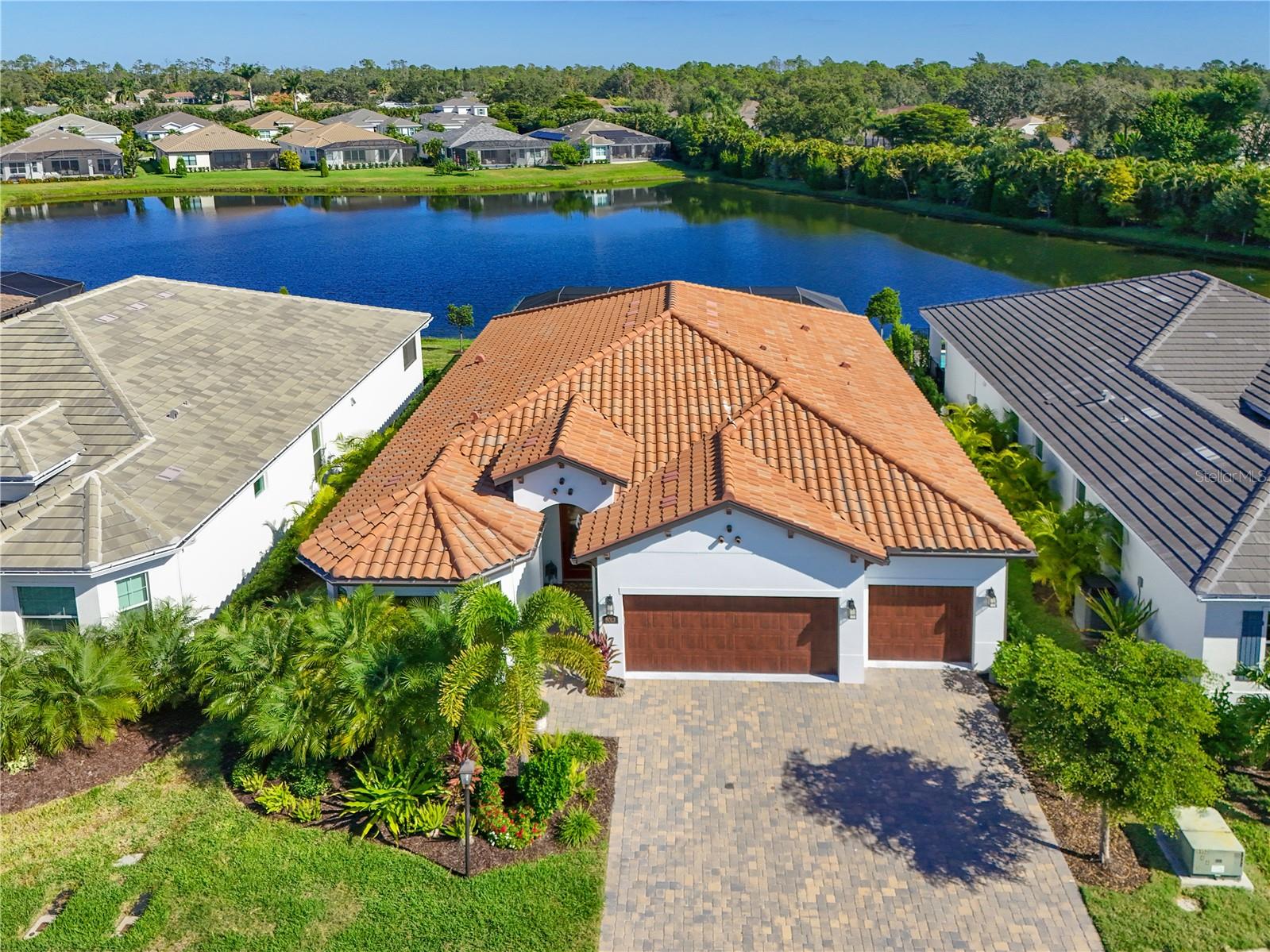 Details for 8013 Clearwater Court, SARASOTA, FL 34241