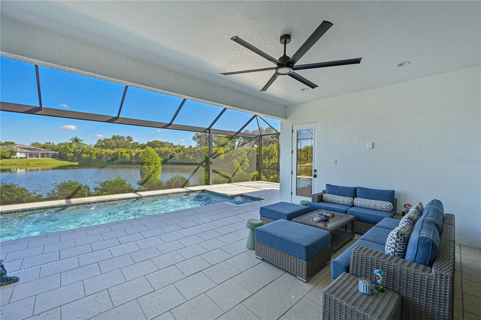 Image 23 of 35 For 8013 Clearwater Court