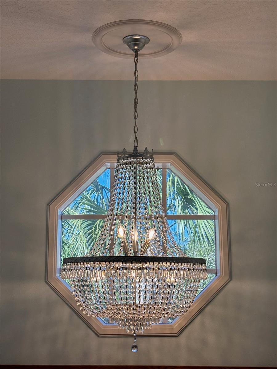 Image 6 of 42 For 7753 Bergamo Avenue