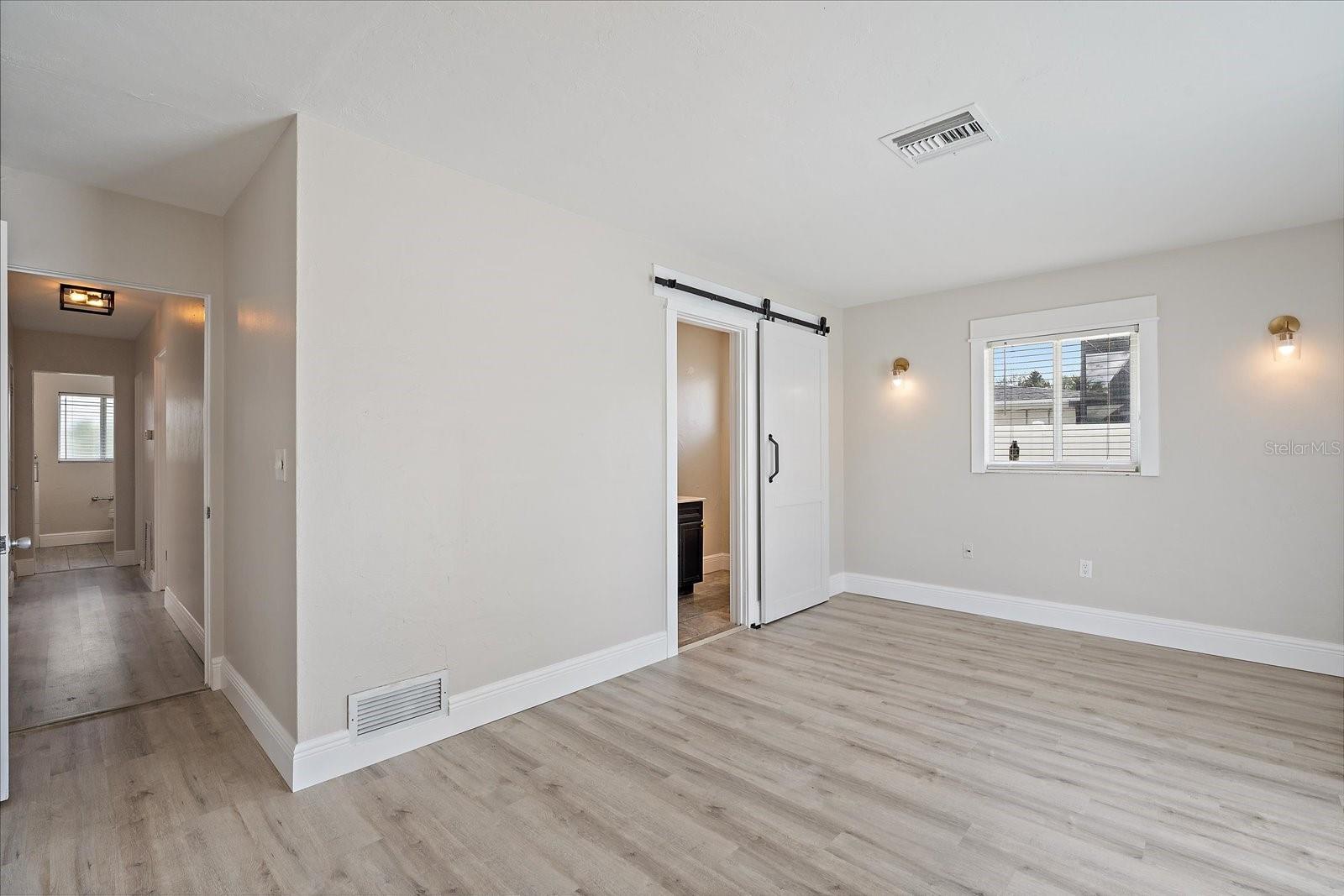 Image 18 of 43 For 3118 Key Way