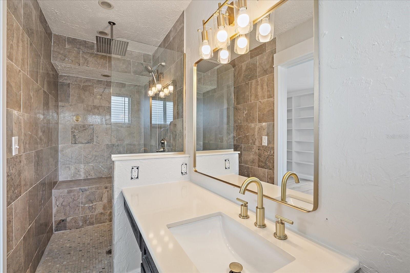 Image 20 of 43 For 3118 Key Way