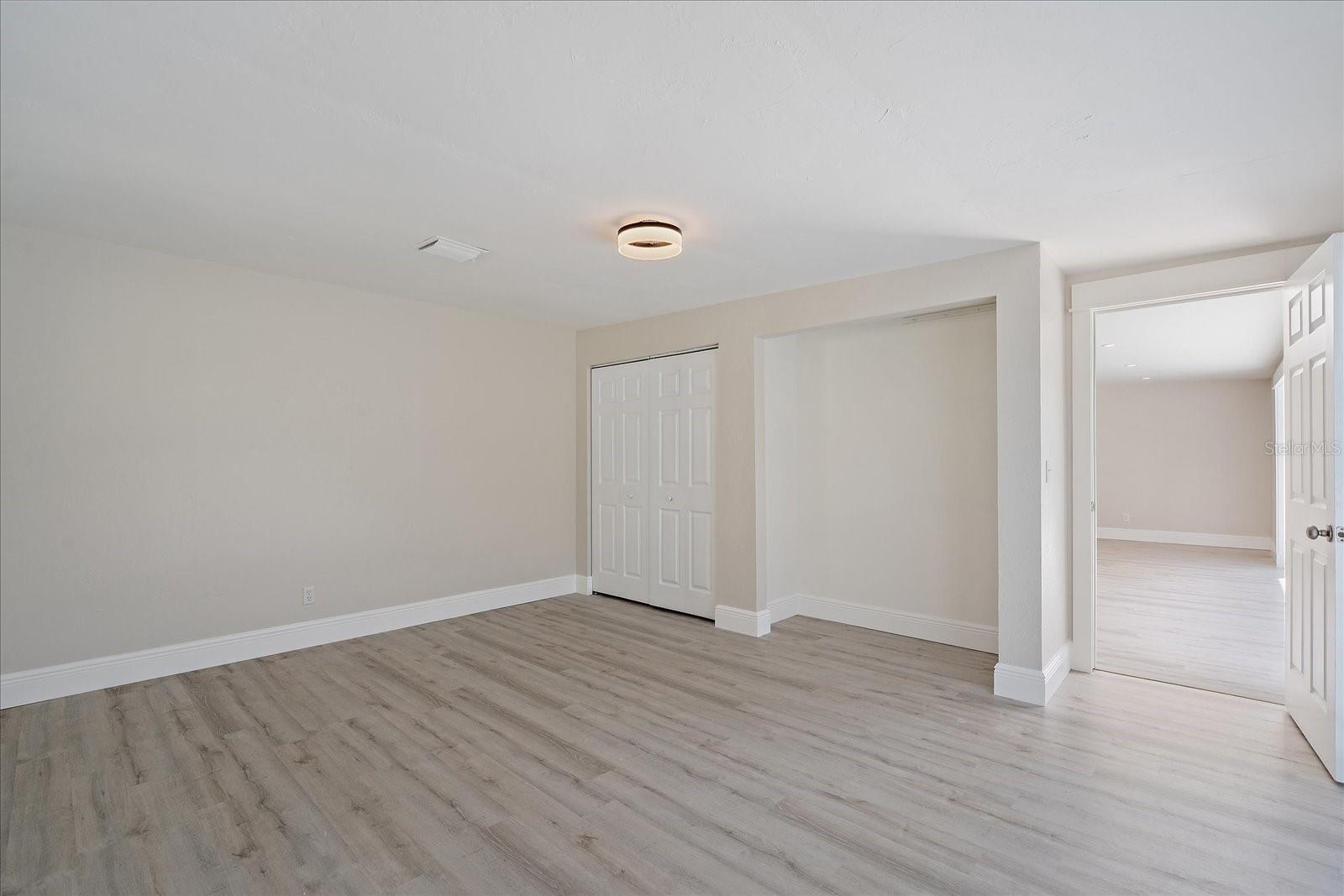 Image 34 of 43 For 3118 Key Way