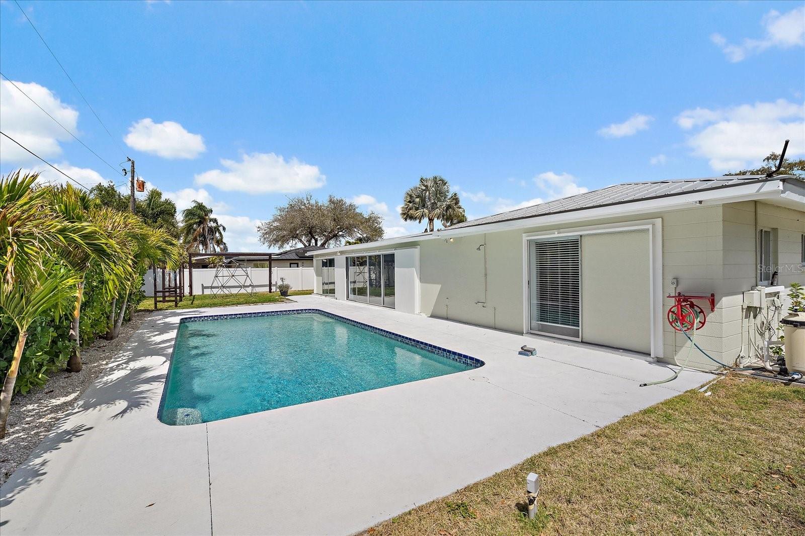 Image 37 of 43 For 3118 Key Way