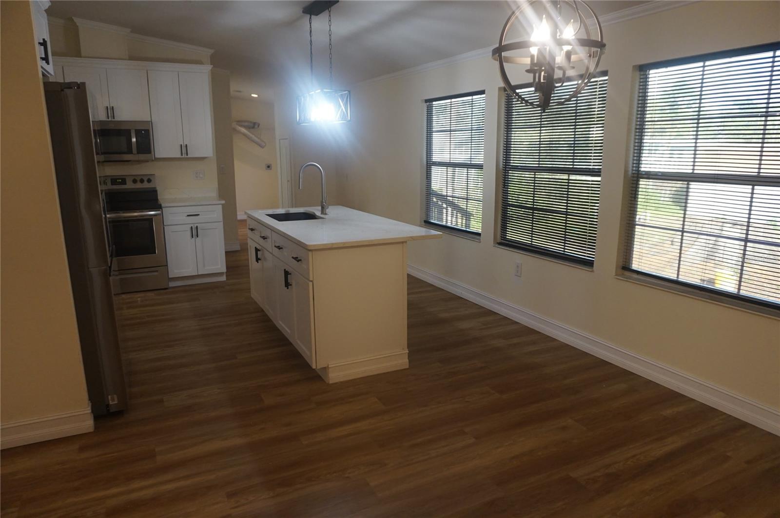 Image 12 of 23 For 4967 Las Vegas Drive