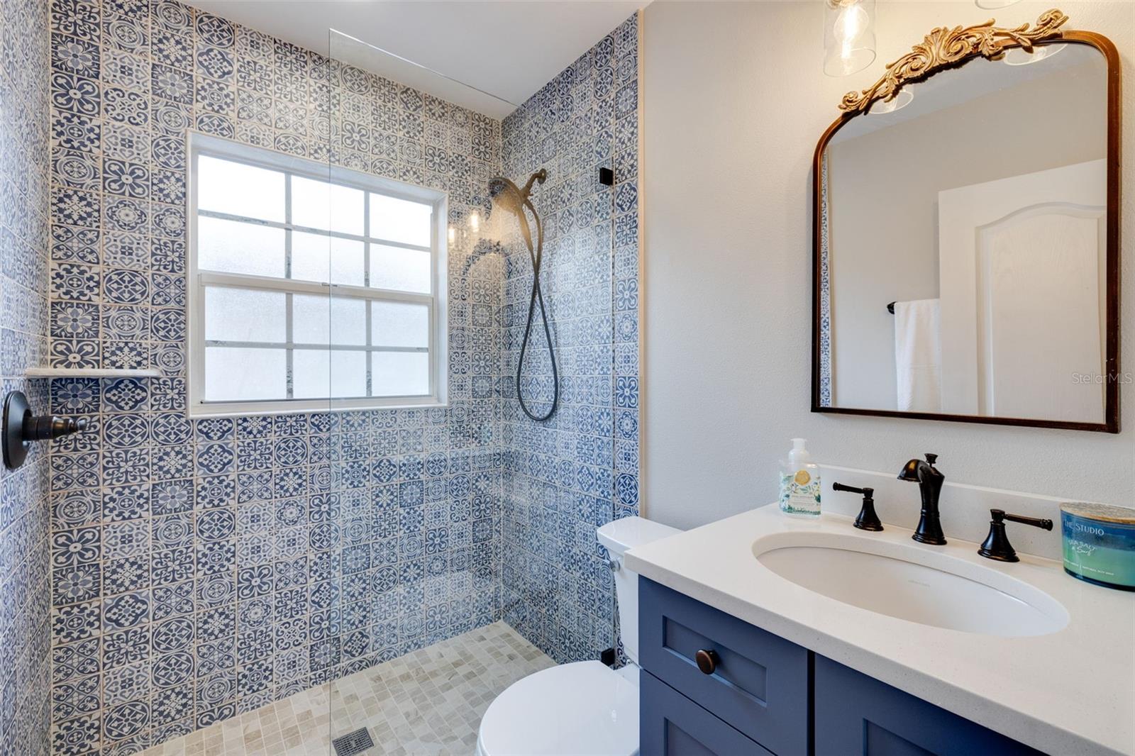 Image 17 of 31 For 239 Sovrano Road