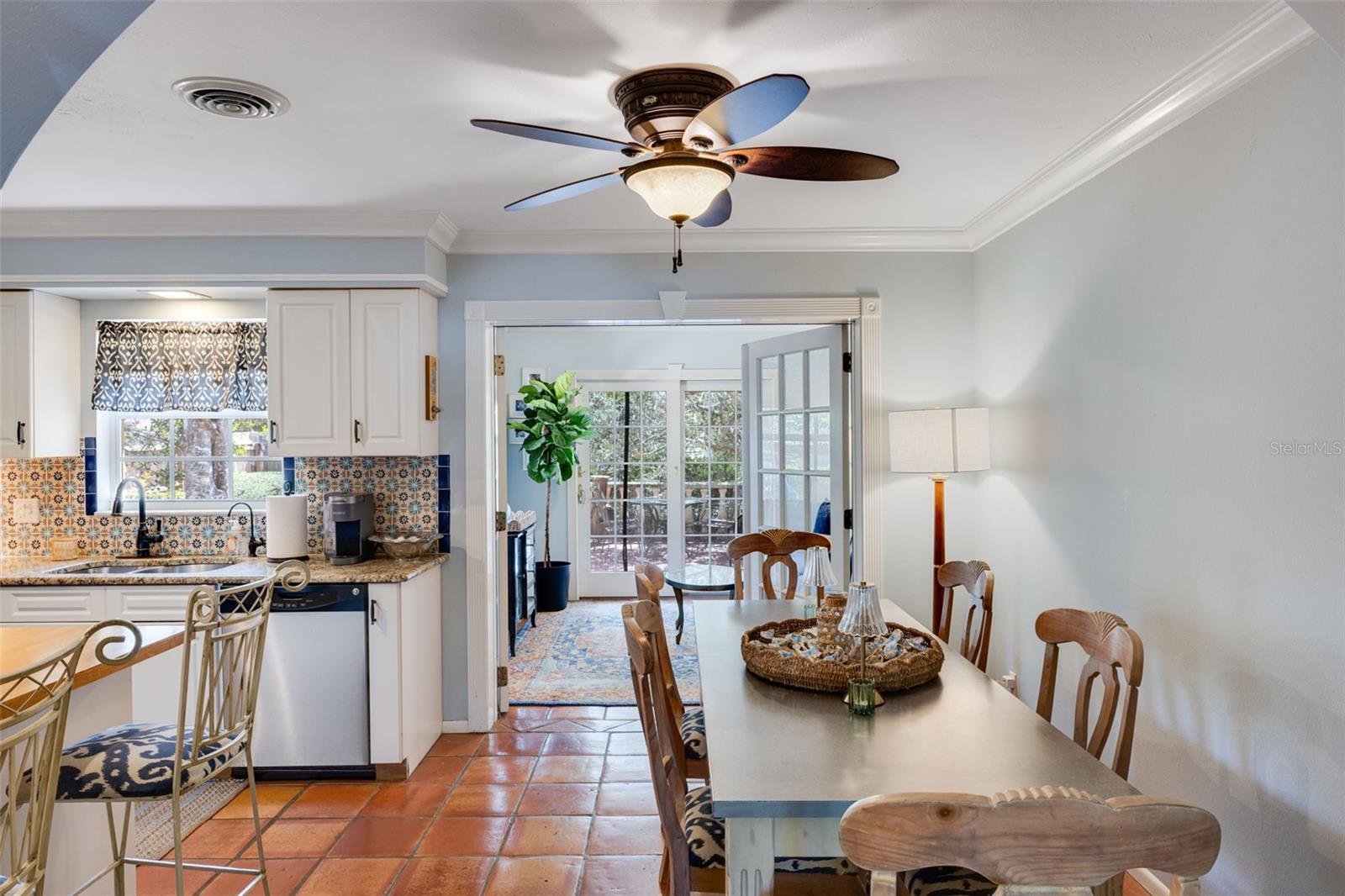 Image 21 of 31 For 239 Sovrano Road