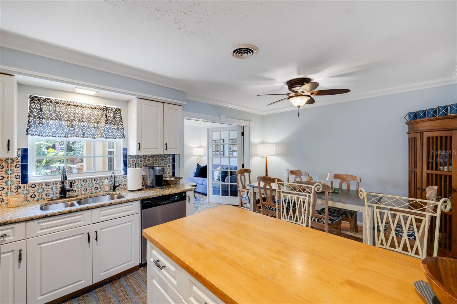 Image 24 of 31 For 239 Sovrano Road