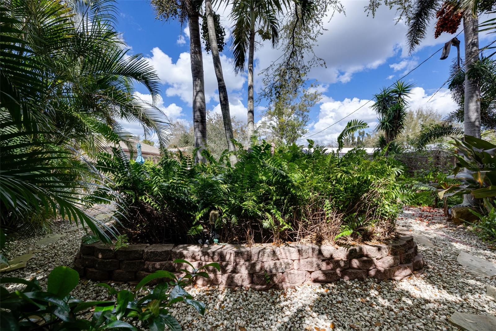 Image 6 of 31 For 239 Sovrano Road