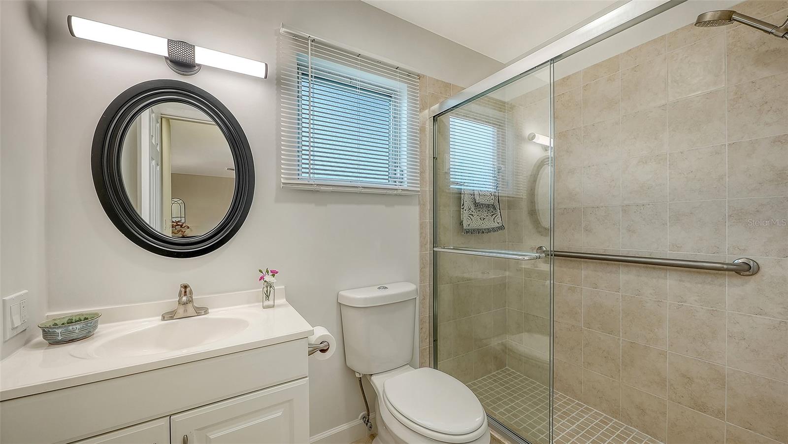 Image 15 of 28 For 2221 Orange Blossom Lane