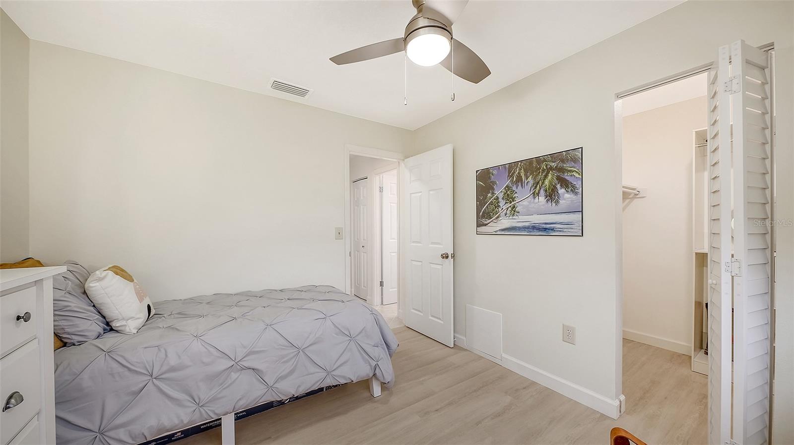 Image 18 of 28 For 2221 Orange Blossom Lane