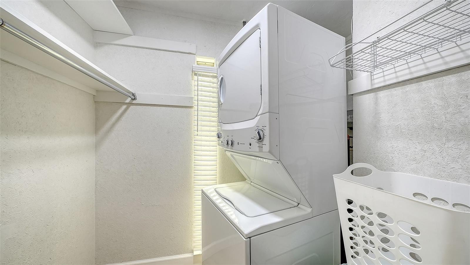 Image 20 of 28 For 2221 Orange Blossom Lane