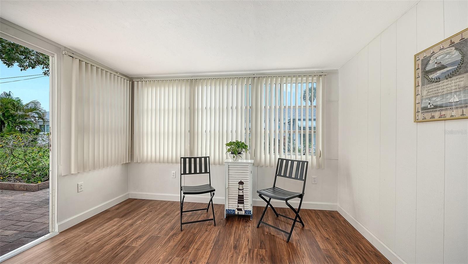 Image 21 of 28 For 2221 Orange Blossom Lane