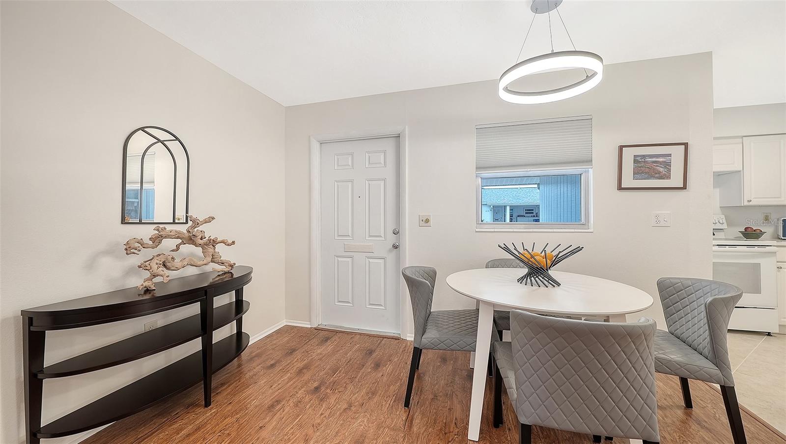 Image 4 of 28 For 2221 Orange Blossom Lane