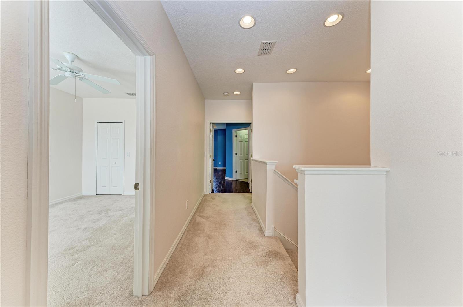 Image 18 of 52 For 8160 Villa Grande Ct