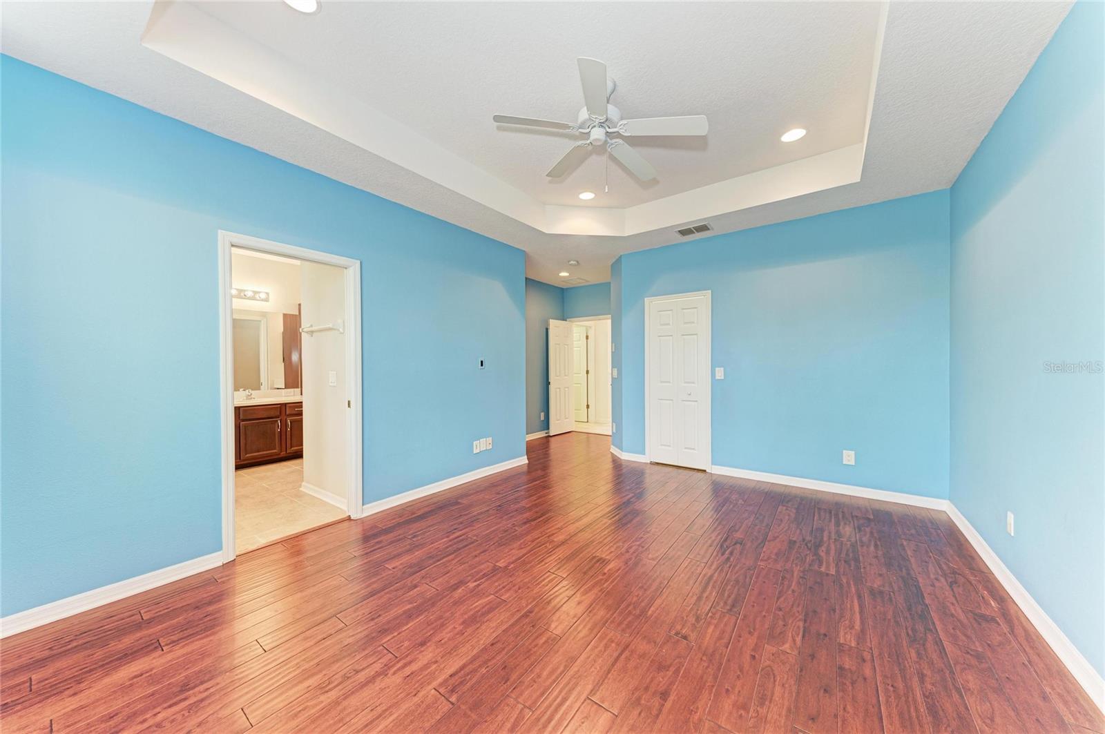 Image 21 of 52 For 8160 Villa Grande Ct