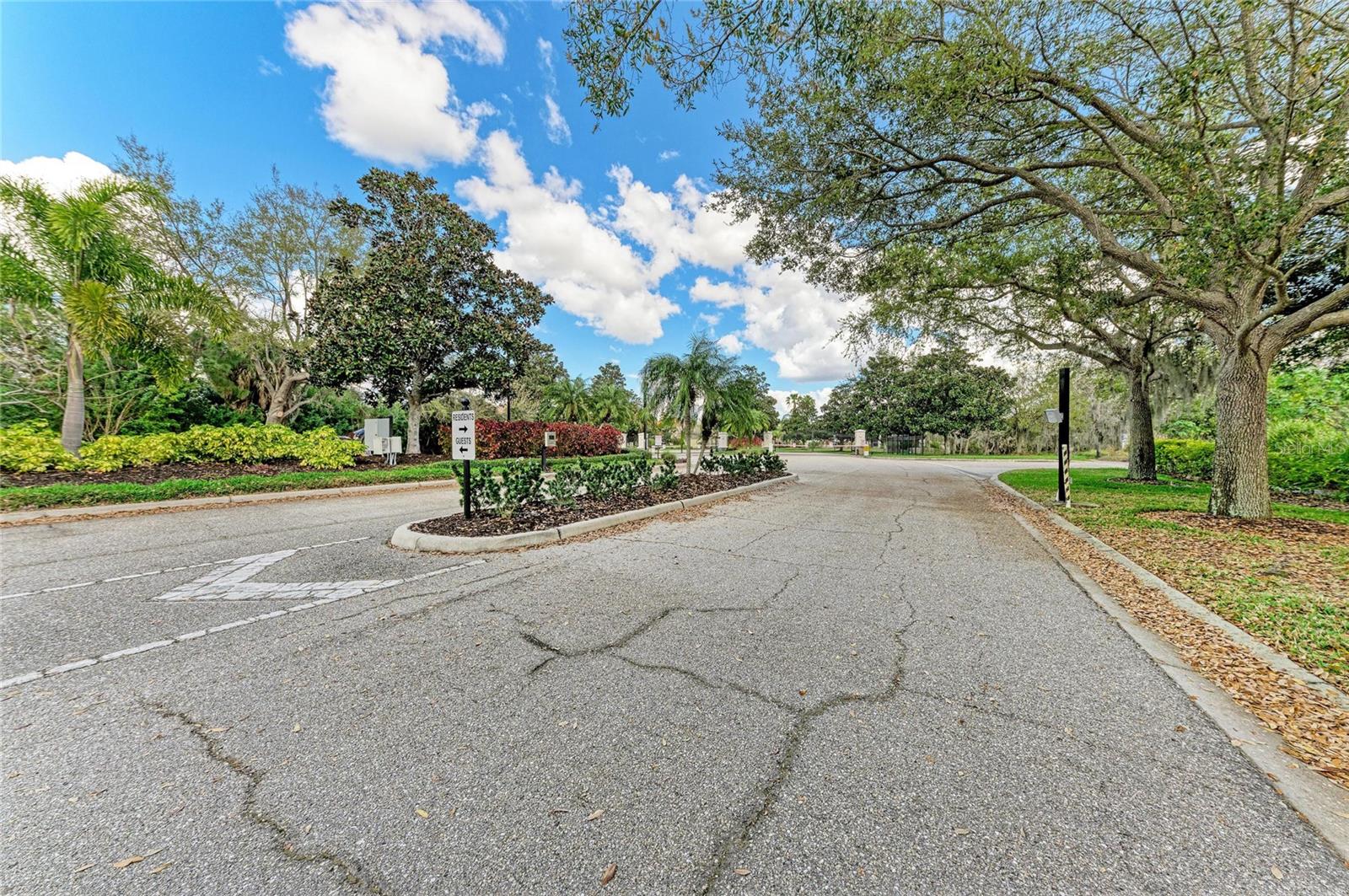 Image 41 of 52 For 8160 Villa Grande Ct