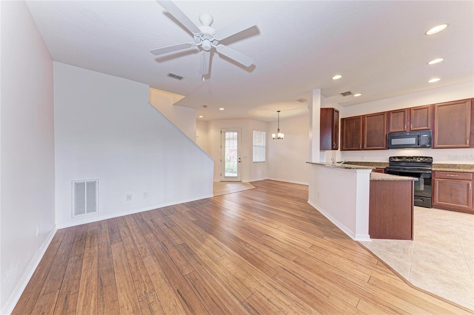 Image 8 of 52 For 8160 Villa Grande Ct