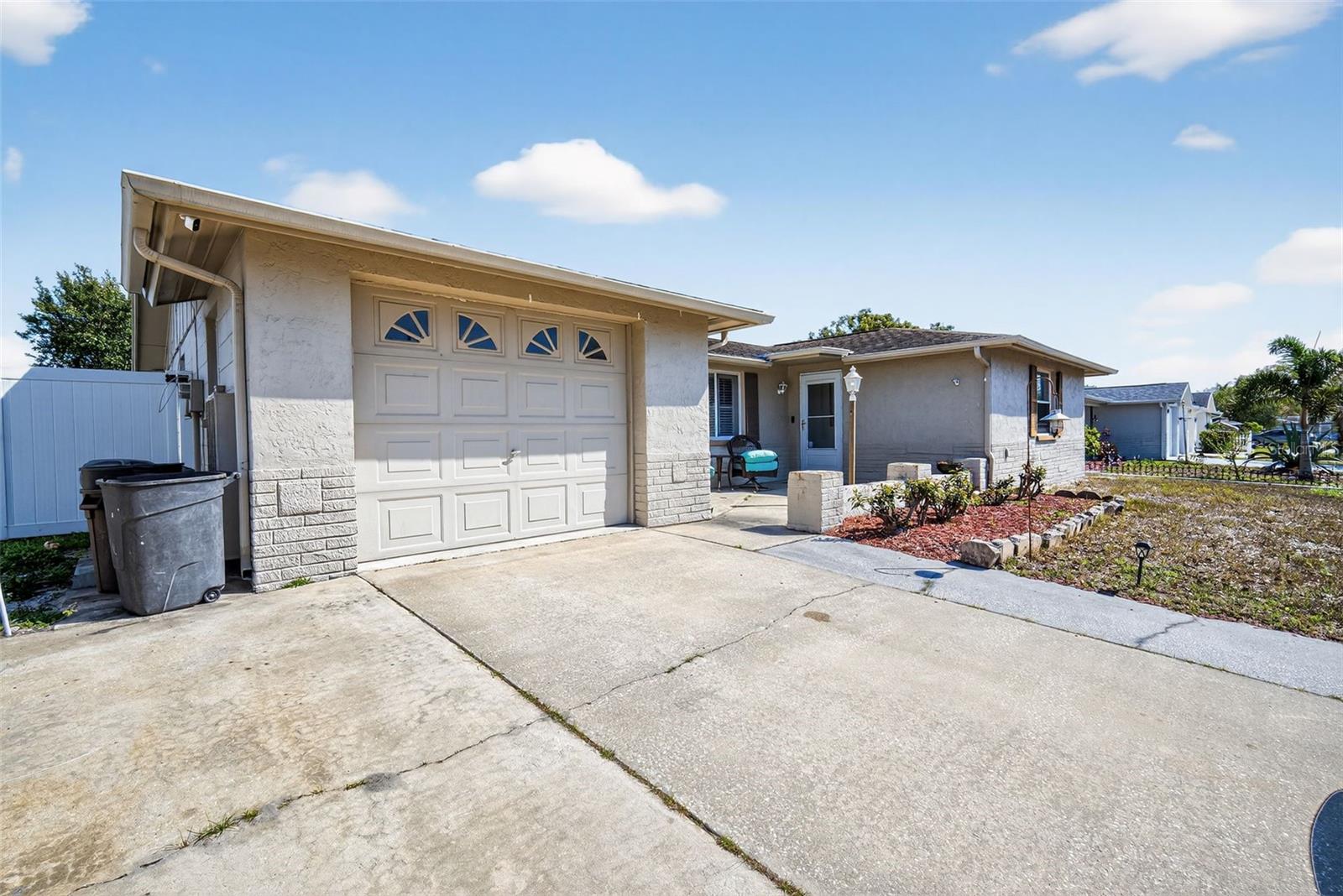 Listing photo id 0 for 11220 Glover Road